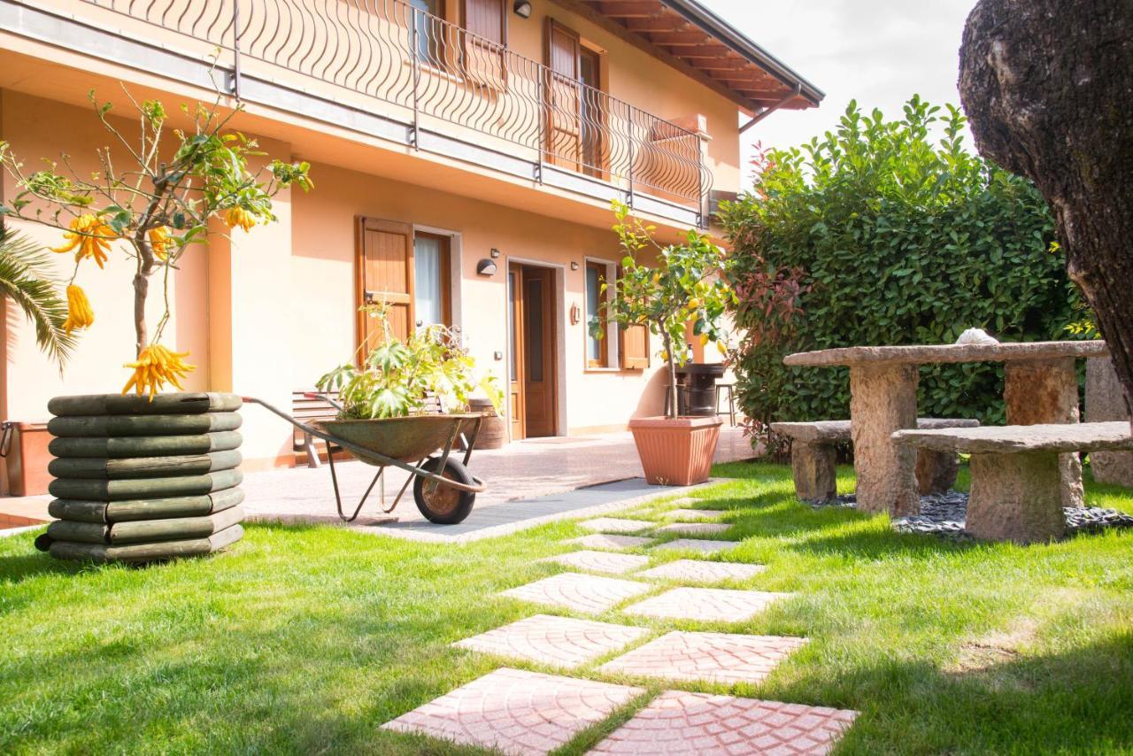 Guesthouse "Villa Tamas" Limone sul Garda Eksteriør billede