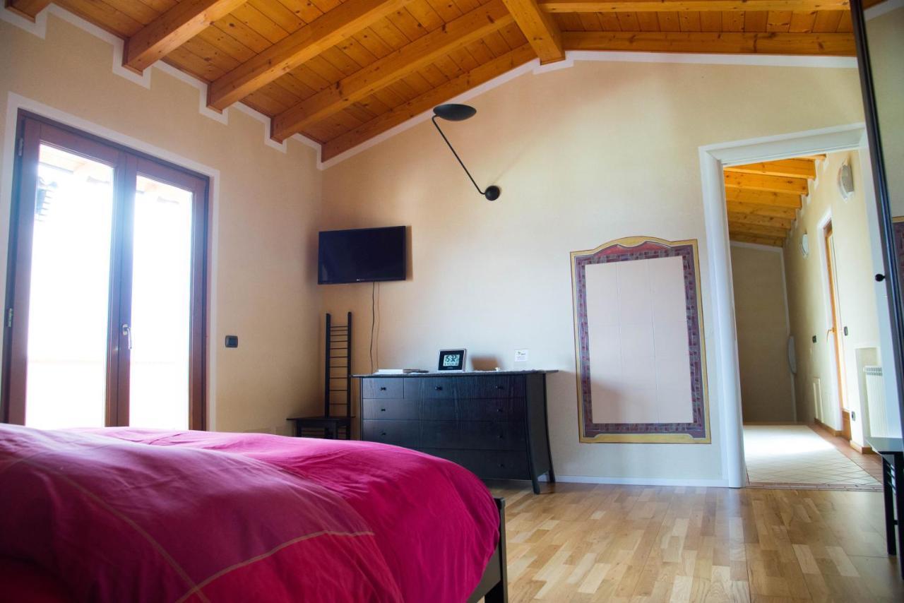 Guesthouse "Villa Tamas" Limone sul Garda Eksteriør billede