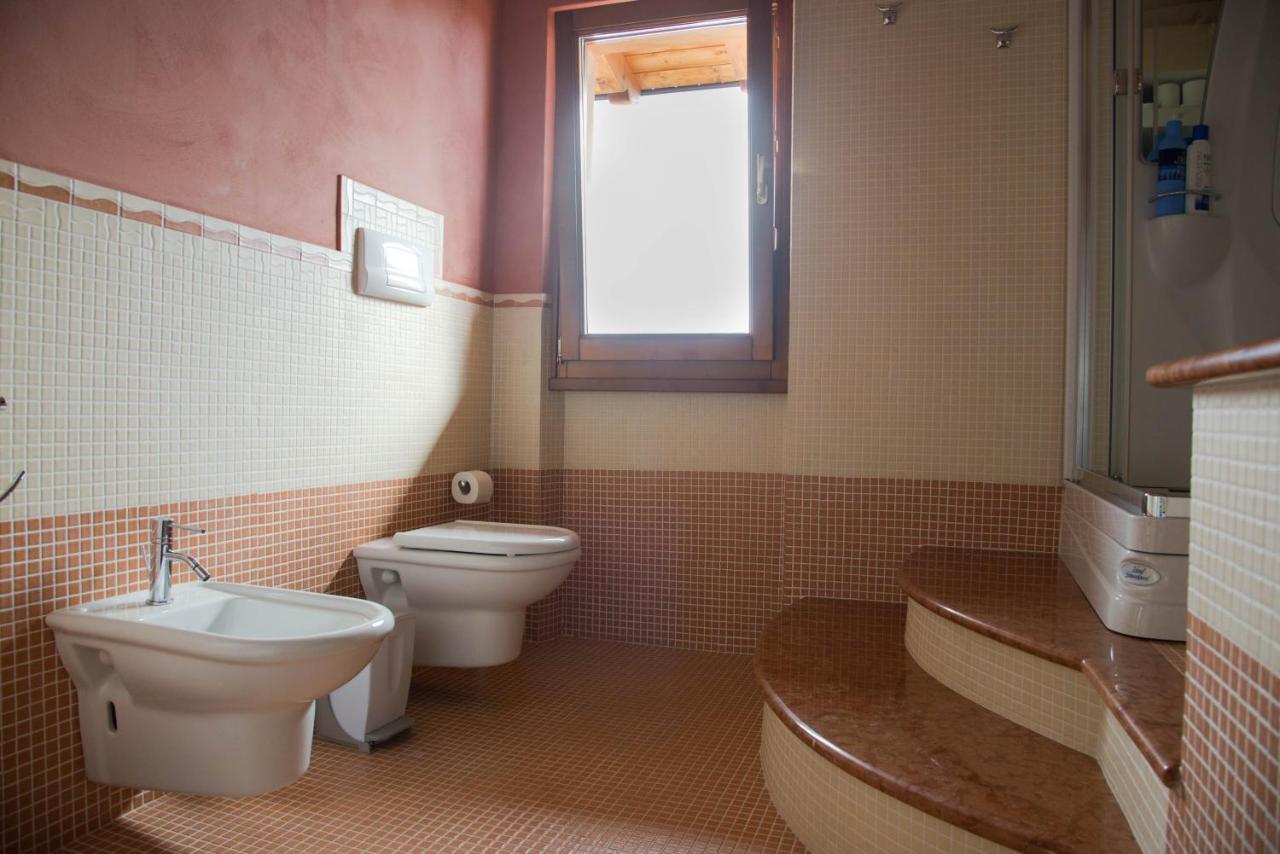 Guesthouse "Villa Tamas" Limone sul Garda Eksteriør billede