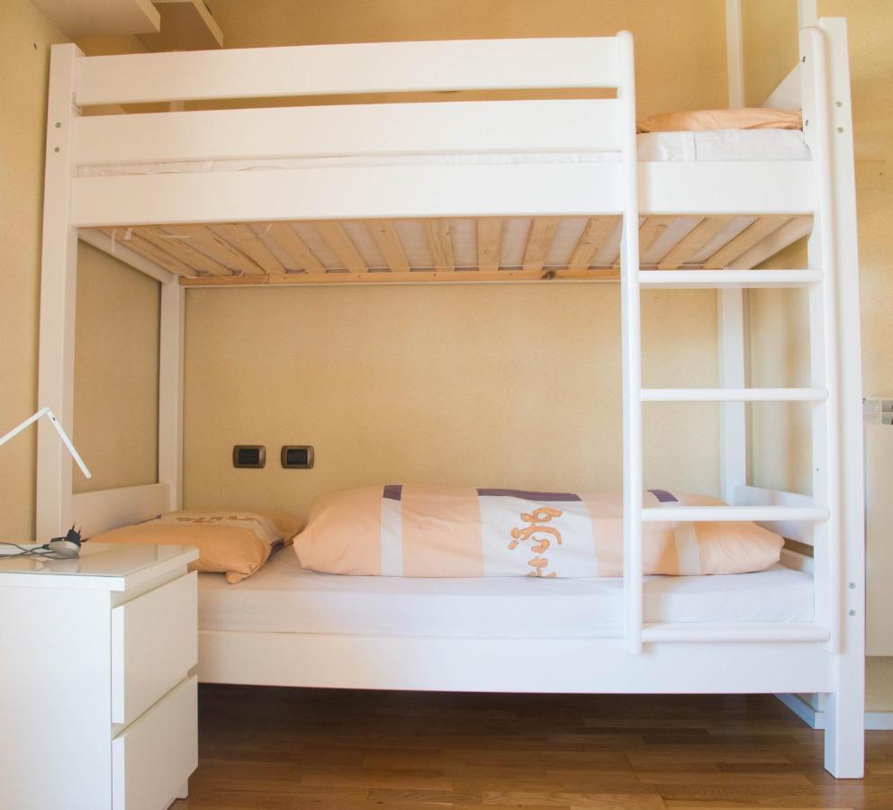 Guesthouse "Villa Tamas" Limone sul Garda Eksteriør billede