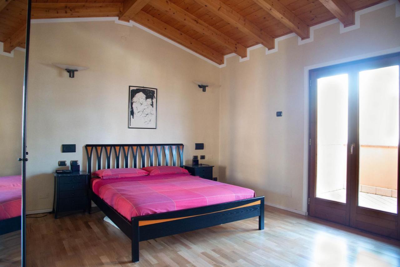 Guesthouse "Villa Tamas" Limone sul Garda Eksteriør billede